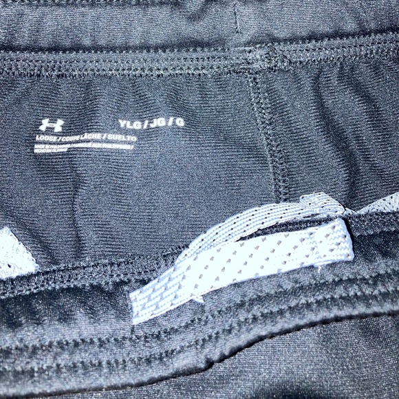 SOLD***SOLD***Youth UnderArmour Pants - Picture 3 of 3